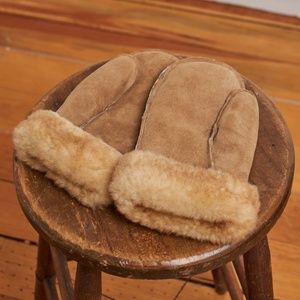 ORVIS Shearling Mittens Made in the USA